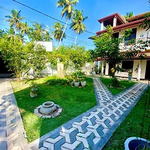Dinu Lanka Курортный комплекс Катунаяка